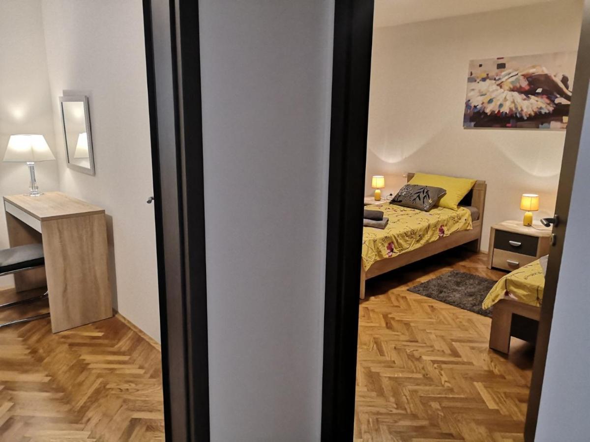 Eugenia Apartment *